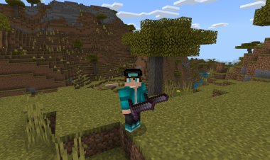 Minecraft Bedrock Edition OFFHAND Addon!
